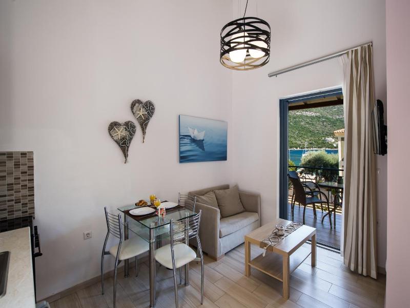 Ilianthos Apartments & Studios image