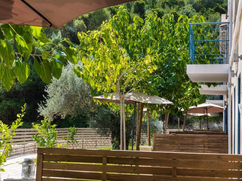 Ilianthos Apartments & Studios image