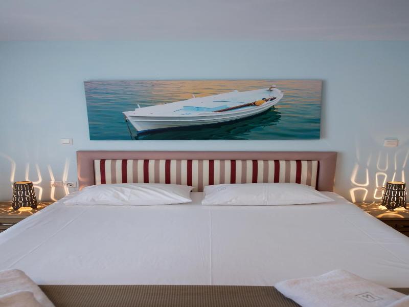 Ilianthos Apartments & Studios image