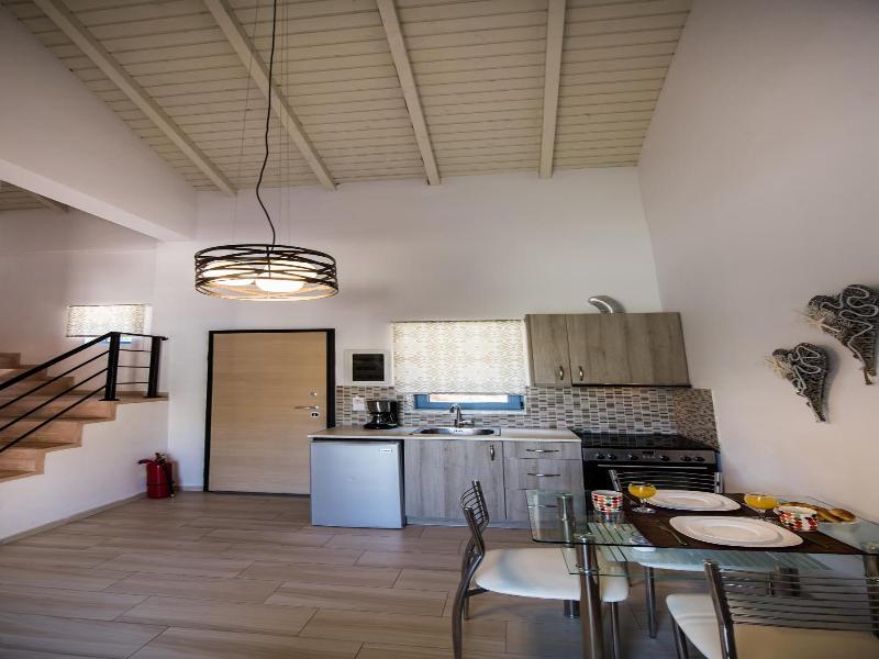 Ilianthos Apartments & Studios image