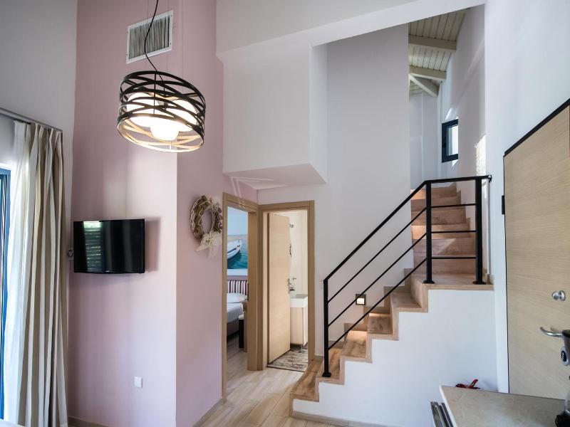 Ilianthos Apartments & Studios image