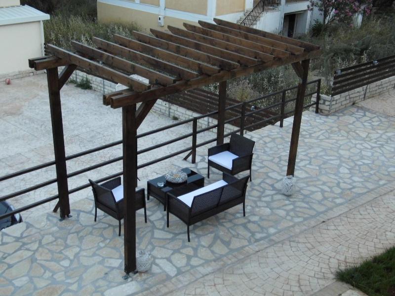 Ilianthos Apartments & Studios image