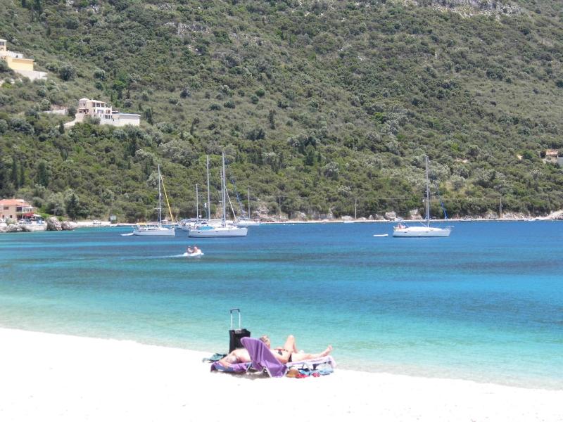 Ilianthos Apartments & Studios image