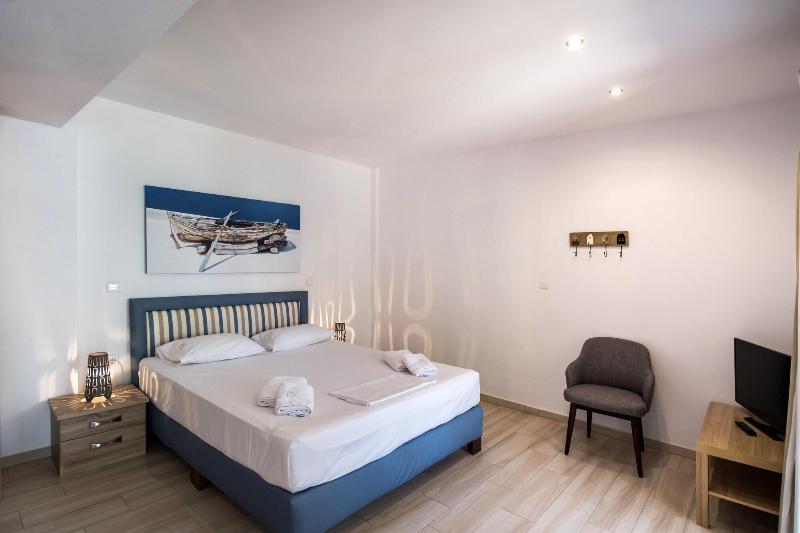 Ilianthos Apartments & Studios image