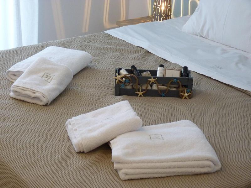 Ilianthos Apartments & Studios image