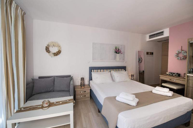 Ilianthos Apartments & Studios image