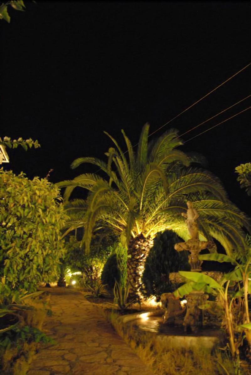 Stefanos Place image