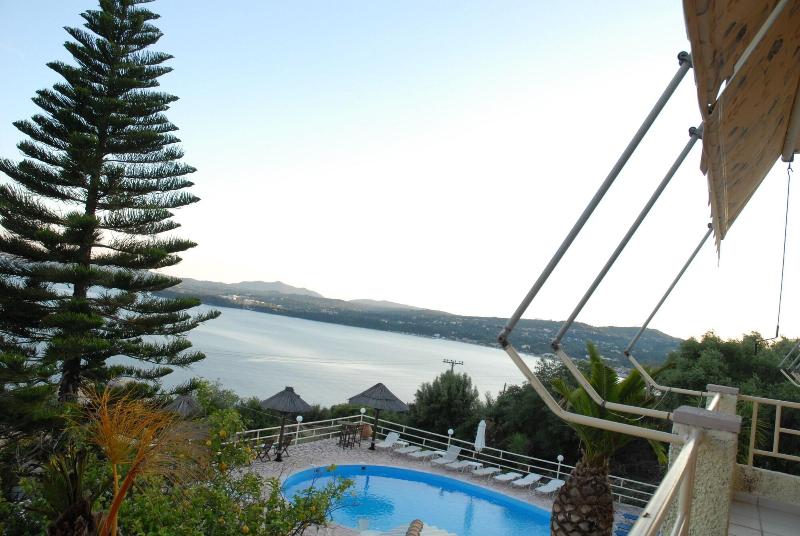 Stefanos Place image