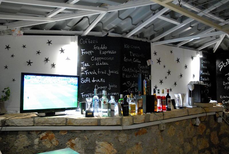 Stefanos Place image