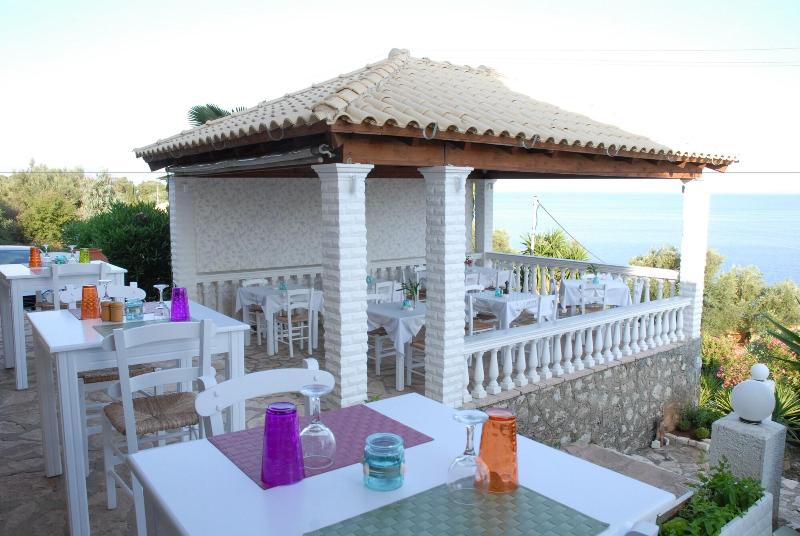 Stefanos Place image