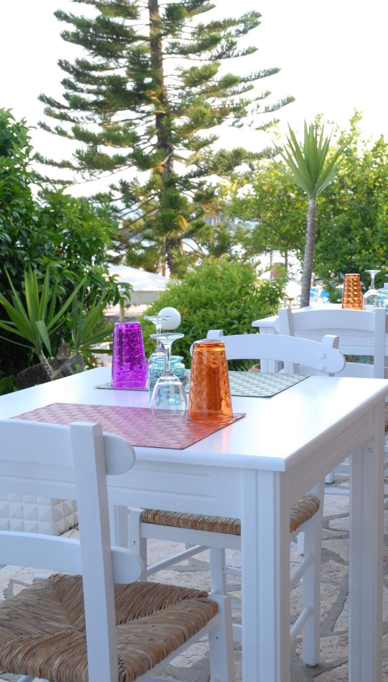 Stefanos Place image