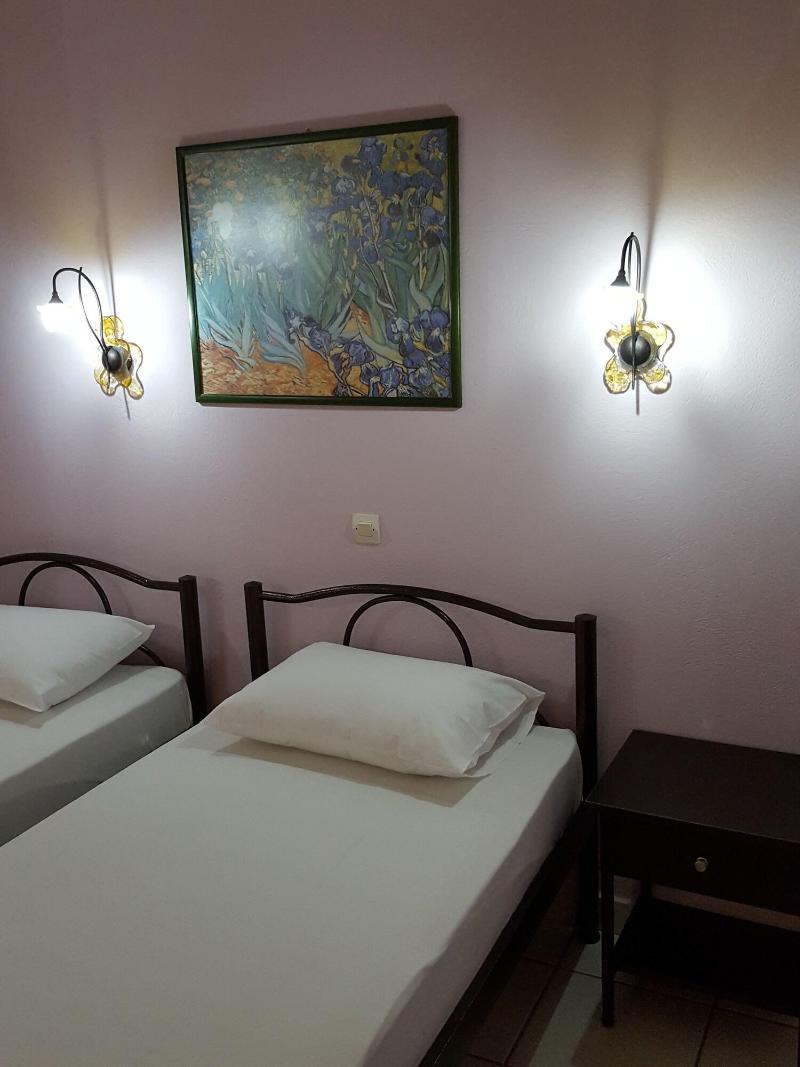Stefanos Place image