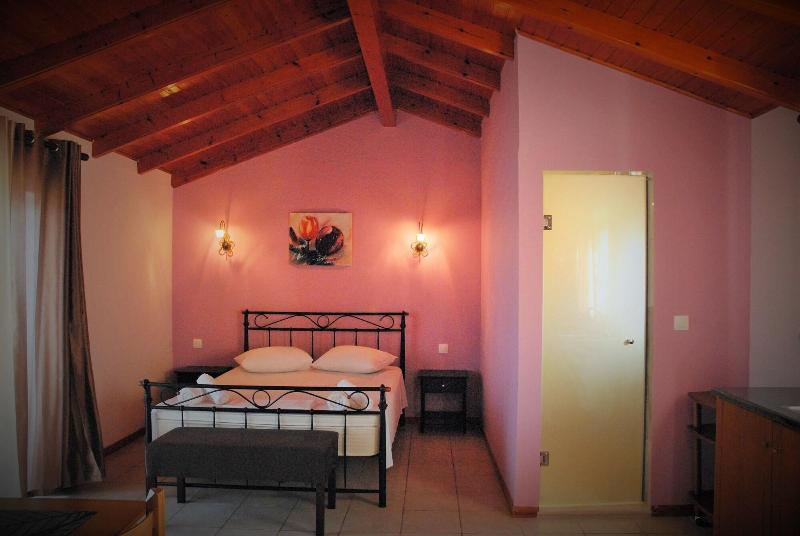 Stefanos Place image