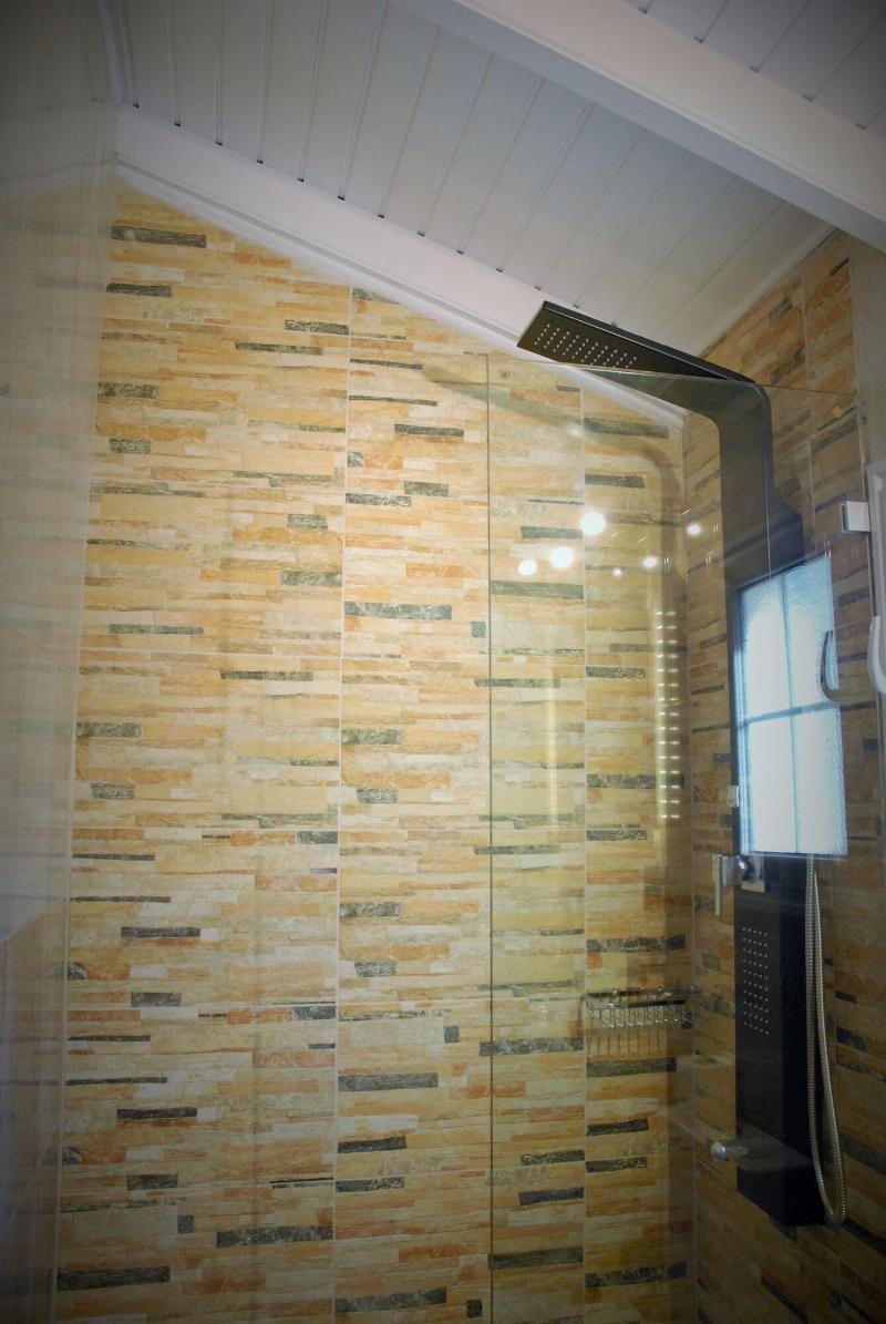 Stefanos Place image
