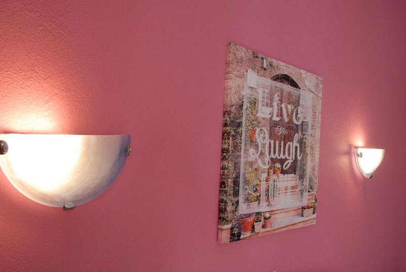 Stefanos Place image