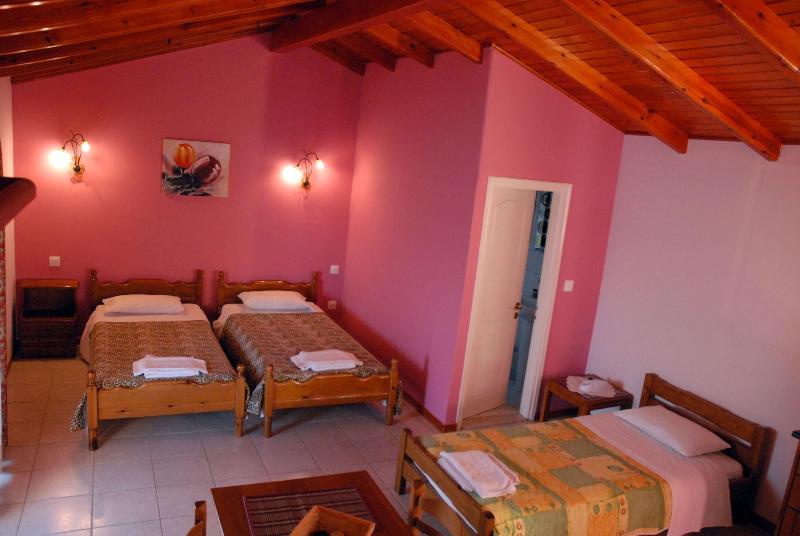 Stefanos Place image