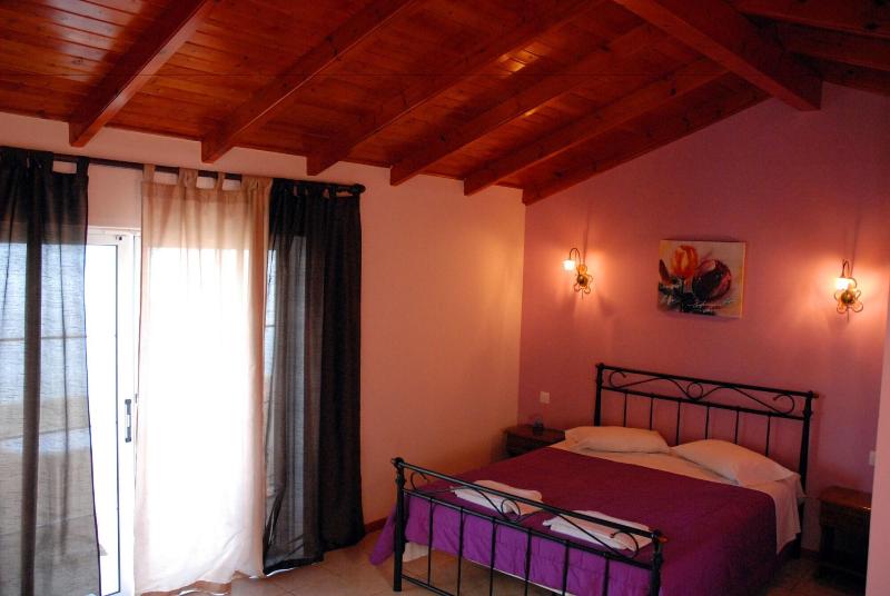 Stefanos Place image