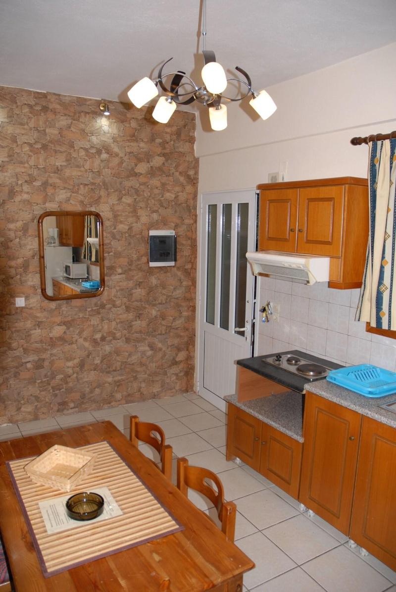 Stefanos Place image