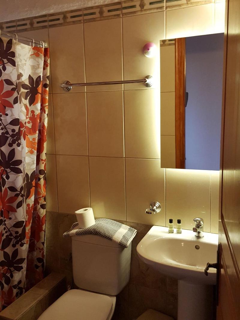 Stefanos Place image