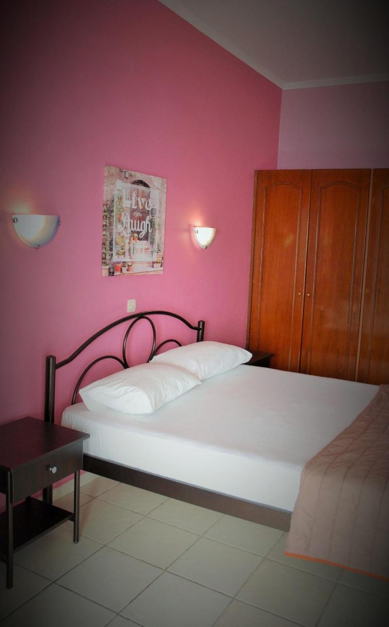 Stefanos Place image
