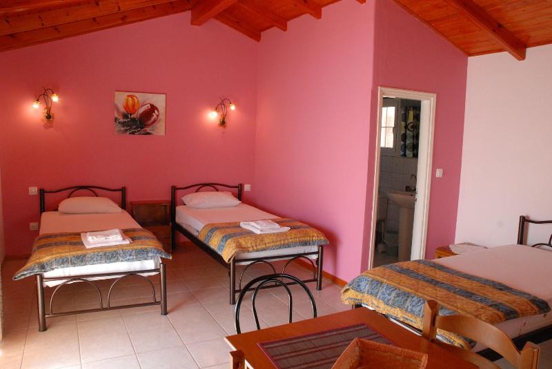 Stefanos Place image