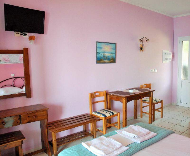 Stefanos Place image