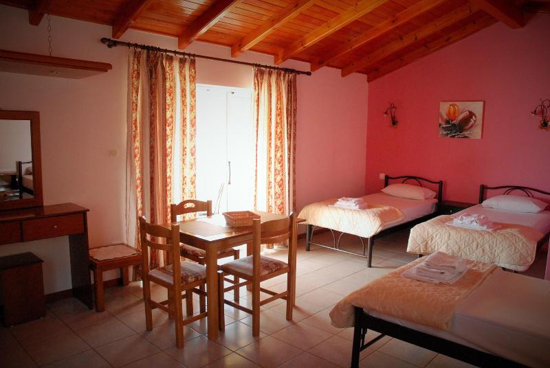 Stefanos Place image