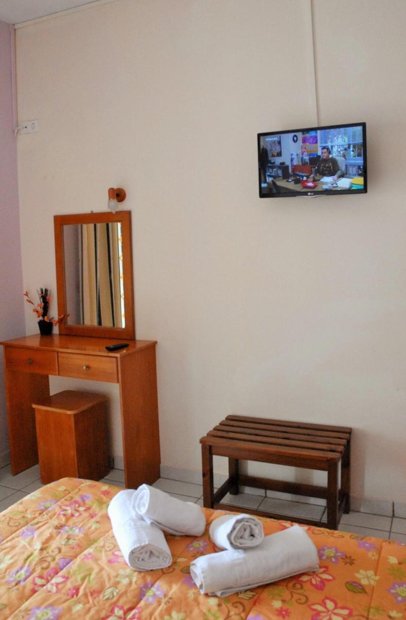 Stefanos Place image
