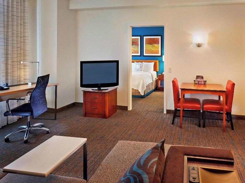 Residence Inn By Marriott Philadelphia Conshohocke image