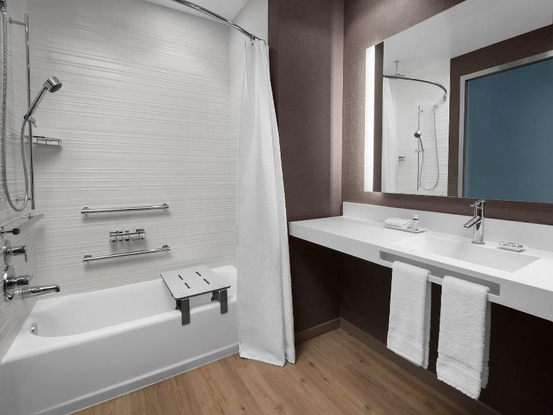 Ac Hotel By Marriott Columbus Downtown image