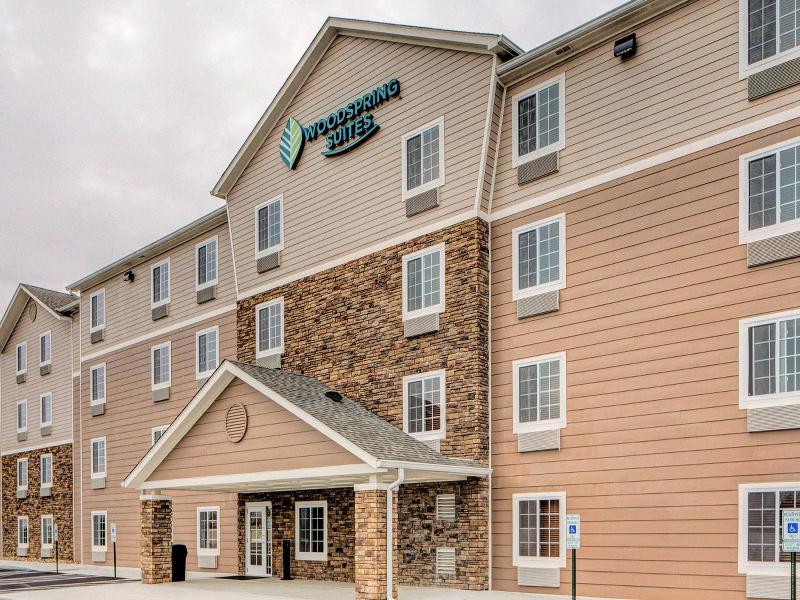 WoodSpring Suites Columbus NE I-270 Airport image