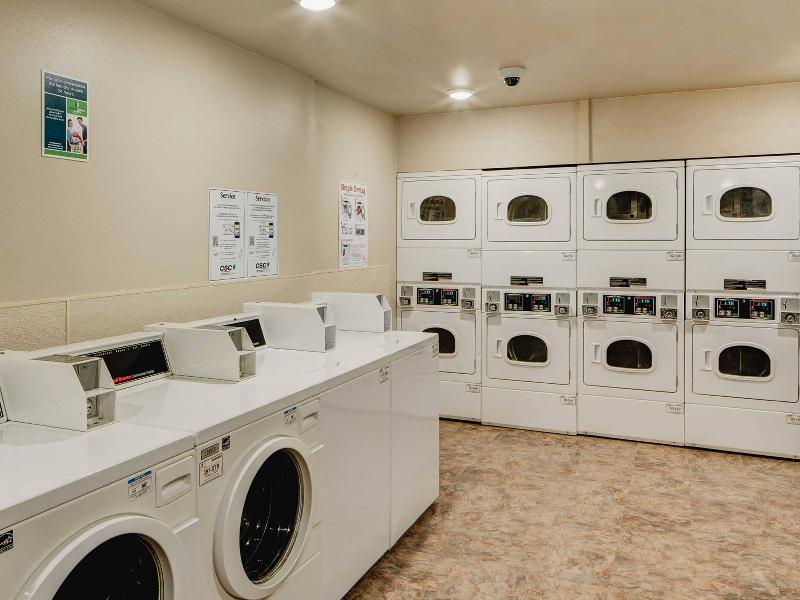 WoodSpring Suites Columbus NE I-270 Airport image