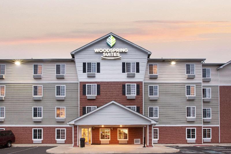Woodspring Suites Columbus Southeast image