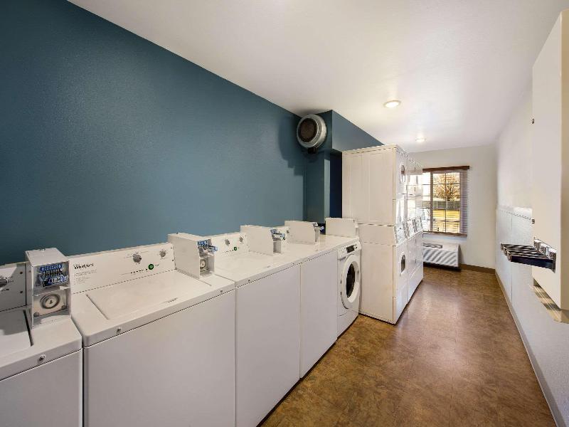 Woodspring Suites Columbus Southeast image