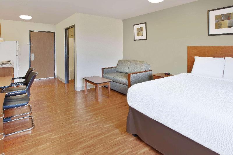 Woodspring Suites Columbus Southeast image