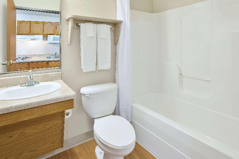 Woodspring Suites Columbus Southeast image