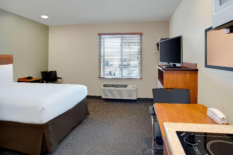 WoodSpring Suites Columbus North I-270 image