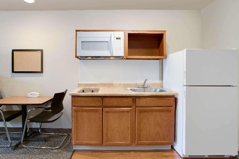 WoodSpring Suites Columbus North I-270 image