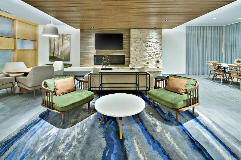 Fairfield Inn & Suites by Marriott Columbus New Al