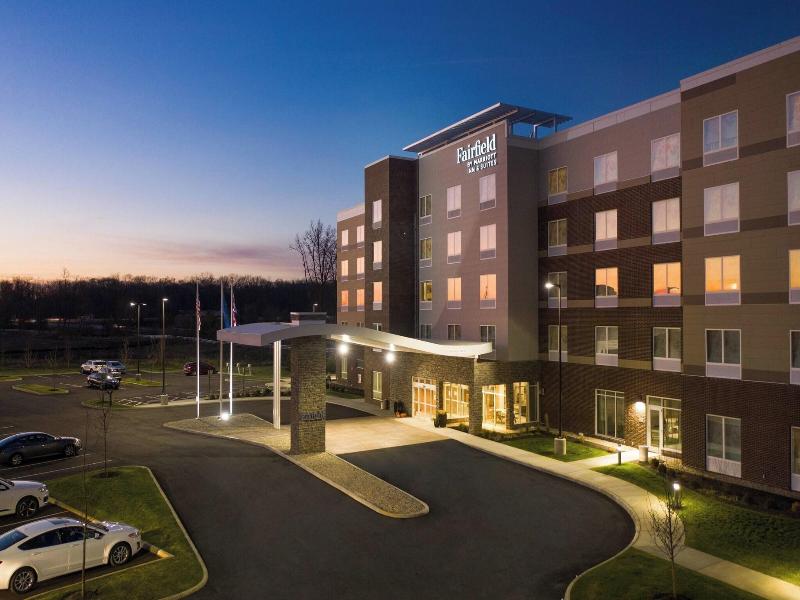 Fairfield Inn & Suites by Marriott Columbus New Al image
