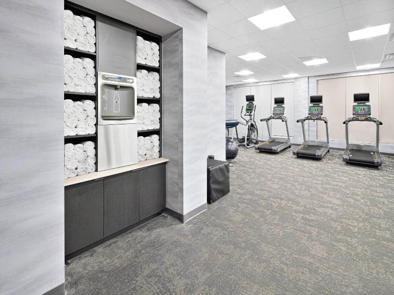 Fairfield Inn & Suites by Marriott Columbus New Al image