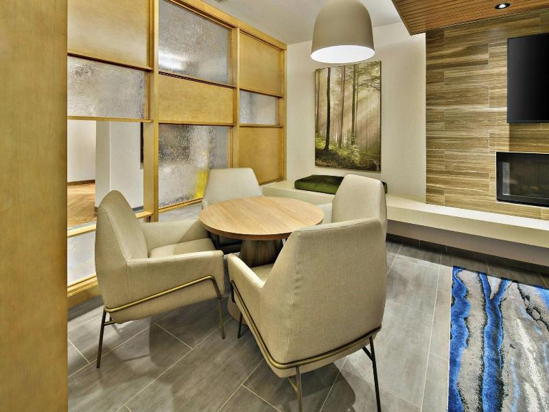 Fairfield Inn & Suites by Marriott Columbus New Al image