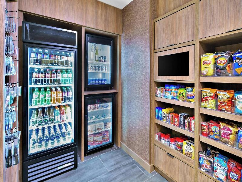 Fairfield Inn & Suites by Marriott Columbus New Al image