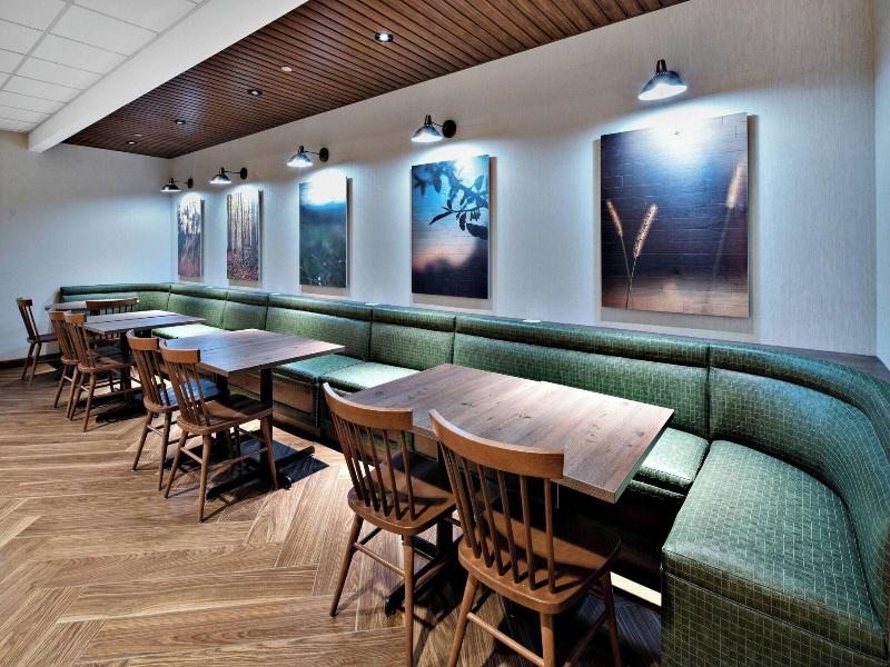 Fairfield Inn & Suites by Marriott Columbus New Al image