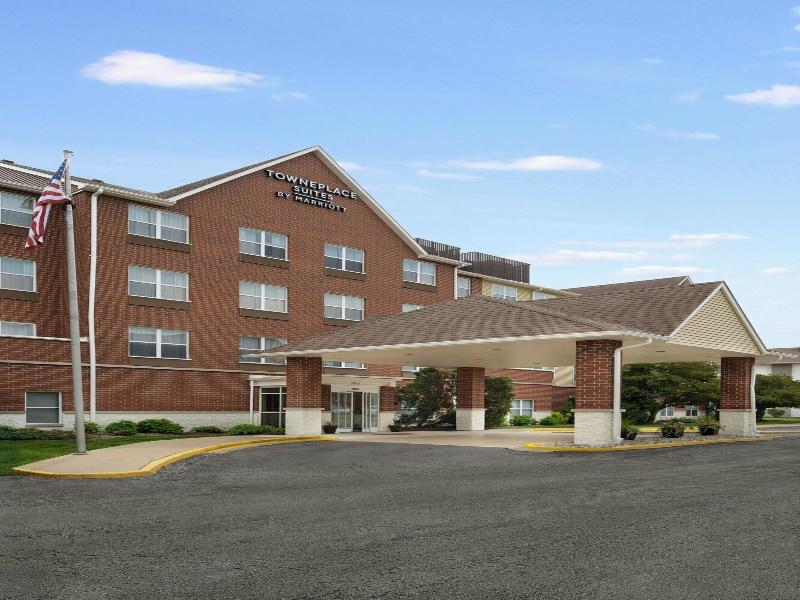Towneplace Suites Chicago Naperville image