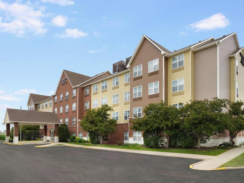 Towneplace Suites Chicago Naperville image