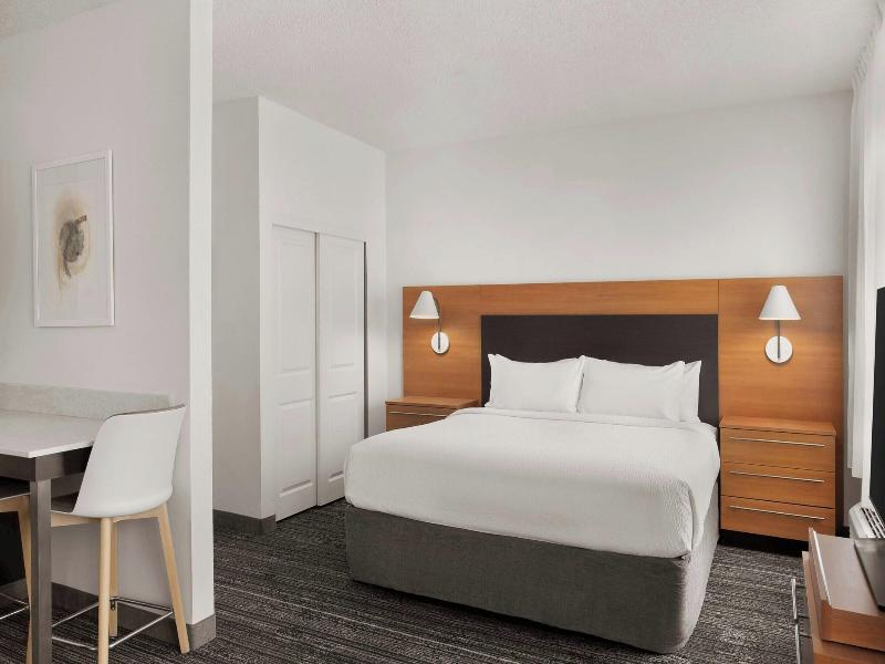 Towneplace Suites Chicago Naperville image