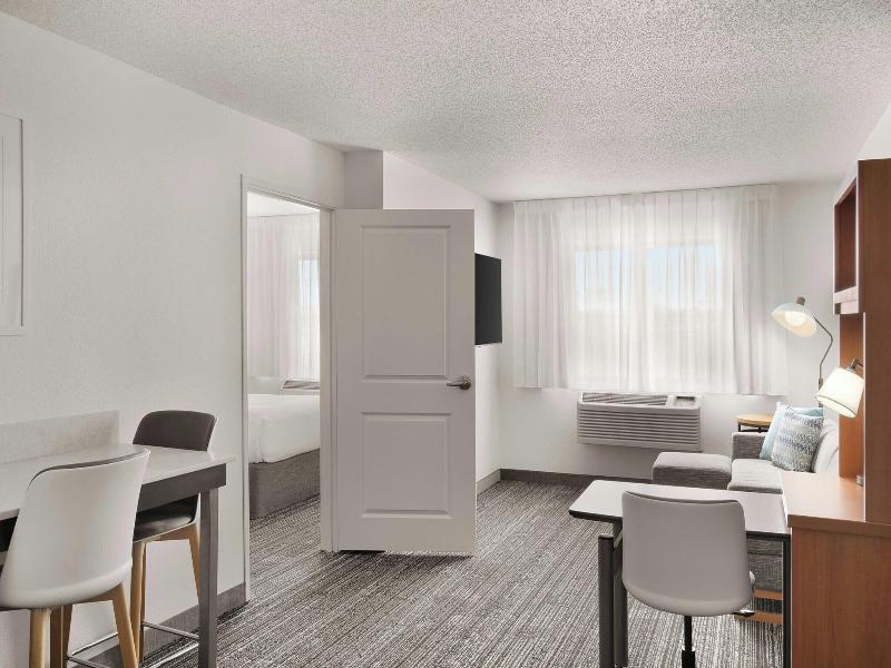 Towneplace Suites Chicago Naperville image