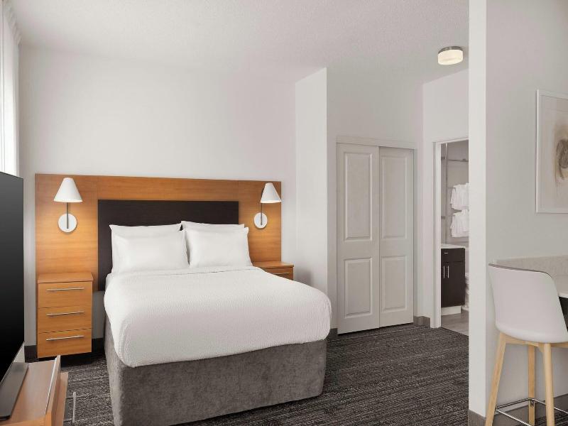 Towneplace Suites Chicago Naperville image