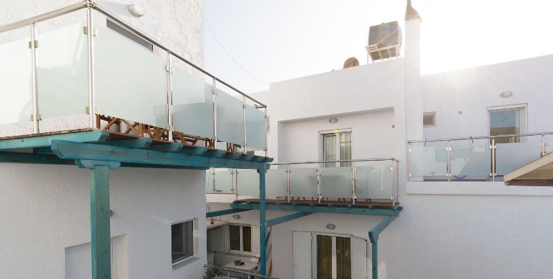 Socrates Apartments & Restaurant image